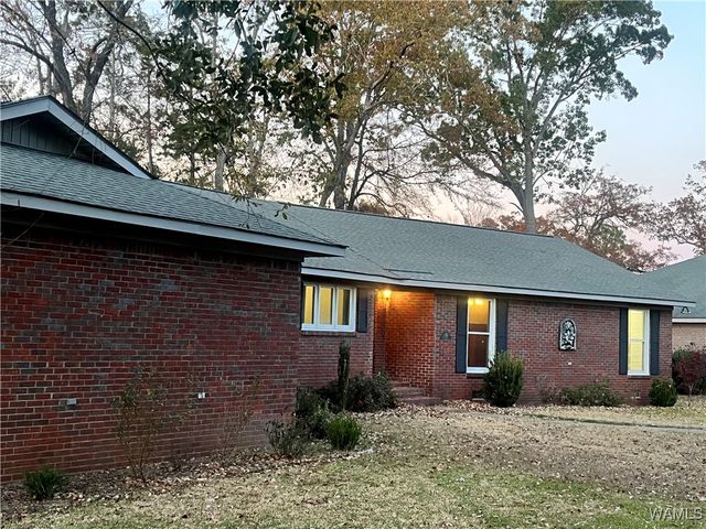 1315 Forest Brook, Demopolis, AL 36732