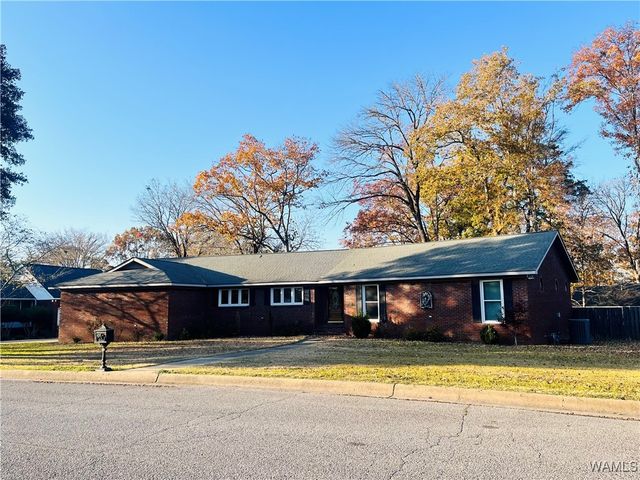 1315 Forest Brook, Demopolis, AL 36732