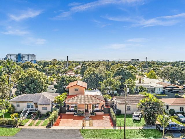 6460 SW 2nd St 1, Miami, FL 33144