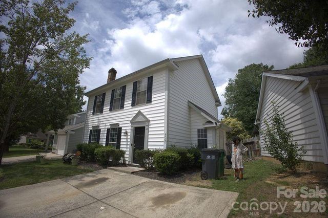 6000 Bayswater Lane, Charlotte, NC 28212