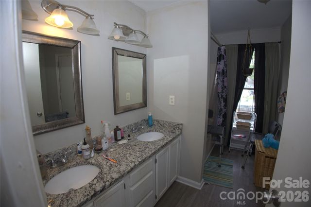 6000 Bayswater Lane, Charlotte, NC 28212