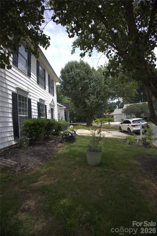 6000 Bayswater Lane, Charlotte, NC 28212
