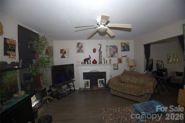 6000 Bayswater Lane, Charlotte, NC 28212