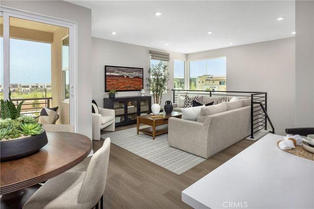 3648 S. Eichler Paseo 8, Ontario, CA 91761