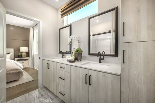 3648 S. Eichler Paseo 8, Ontario, CA 91761