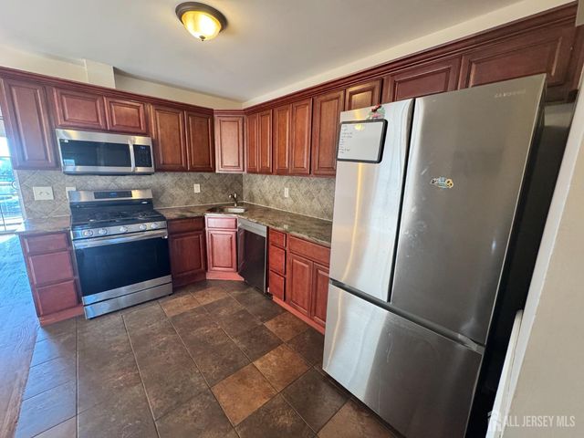 83 Broadway 2, Elizabeth, NJ 07206