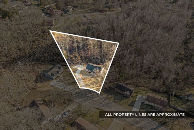 612 Hill Rd, Clarksville, TN 37040