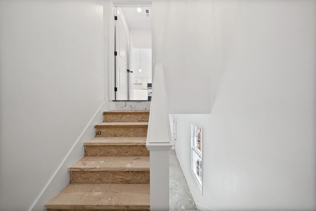 612 Hill Rd, Clarksville, TN 37040