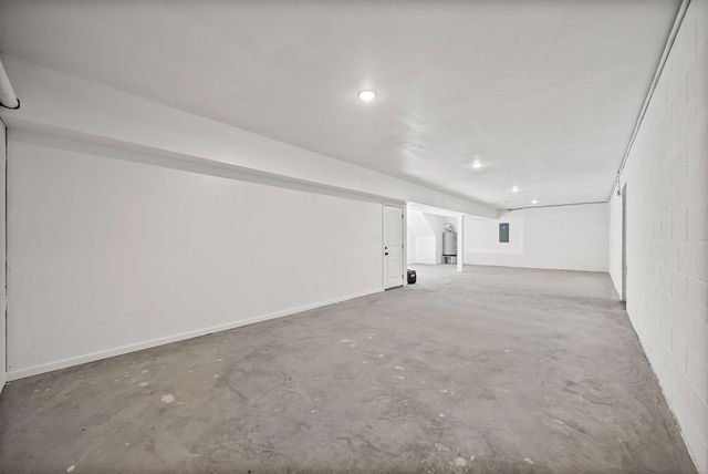 612 Hill Rd, Clarksville, TN 37040