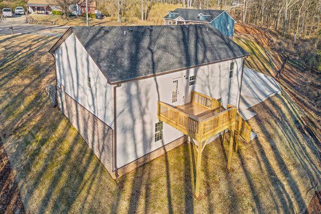 612 Hill Rd, Clarksville, TN 37040