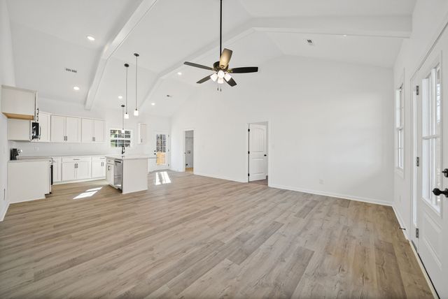 612 Hill Rd, Clarksville, TN 37040