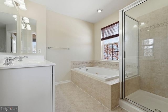 3 CARRIAGE HOUSE RD, Pottstown, PA 19465