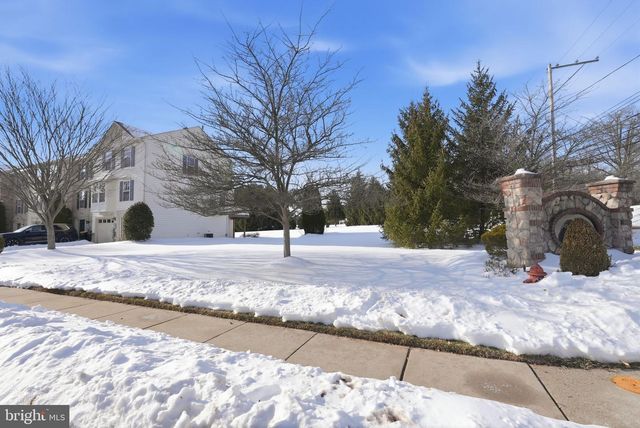 3 CARRIAGE HOUSE RD, Pottstown, PA 19465