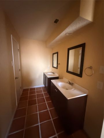 5604 Trail Crest Drive, Arlington, TX 76017