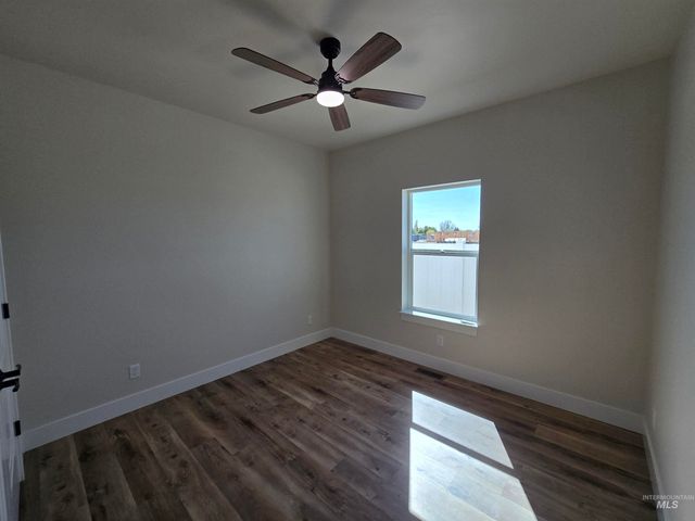 3122 Orion Ave, Twin Falls, ID 83301