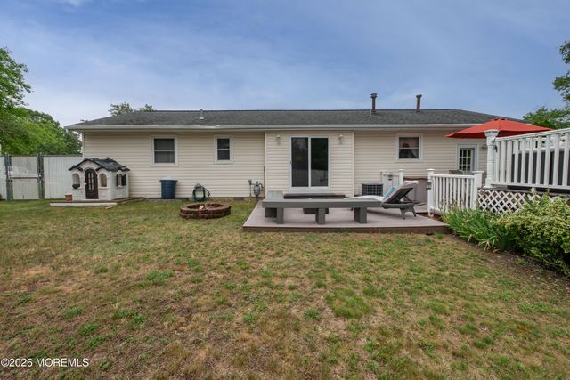 1035 Valley Stream Road, Toms River, NJ 08753