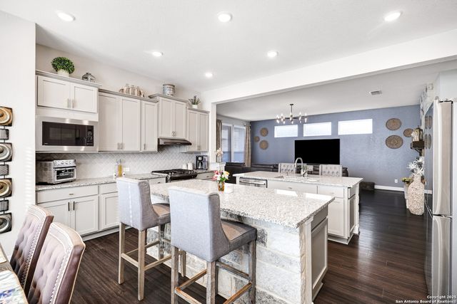 25703 Berberis, San Antonio, TX 78261