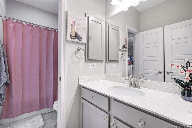 25703 Berberis, San Antonio, TX 78261