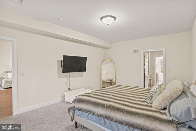 102 HIGH POINTE DR, Hummelstown, PA 17036