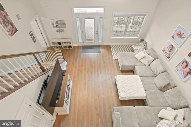 102 HIGH POINTE DR, Hummelstown, PA 17036
