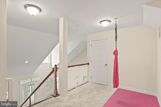 102 HIGH POINTE DR, Hummelstown, PA 17036