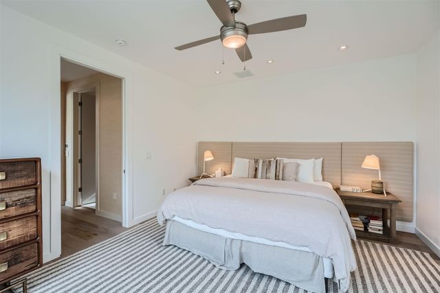 705 E Monroe ST B, Austin, TX 78704