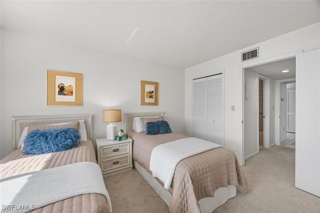 11 Bluebill AVE 1006, Naples, FL 34108