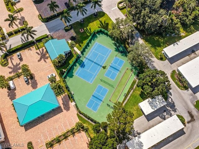 11 Bluebill AVE 1006, Naples, FL 34108