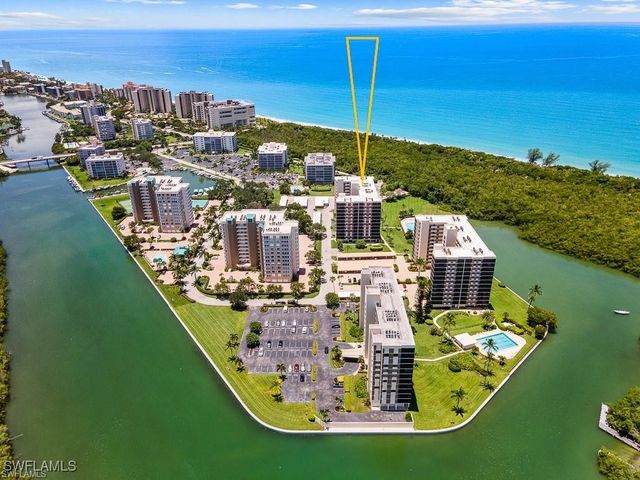 11 Bluebill AVE 1006, Naples, FL 34108