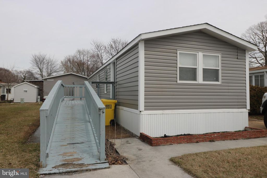 121 BENGIES RD, Middle River, MD 21220