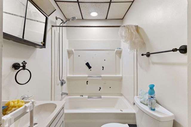 282 Belmont St, Brockton, MA 02301