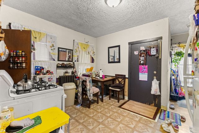 282 Belmont St, Brockton, MA 02301