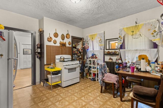 282 Belmont St, Brockton, MA 02301