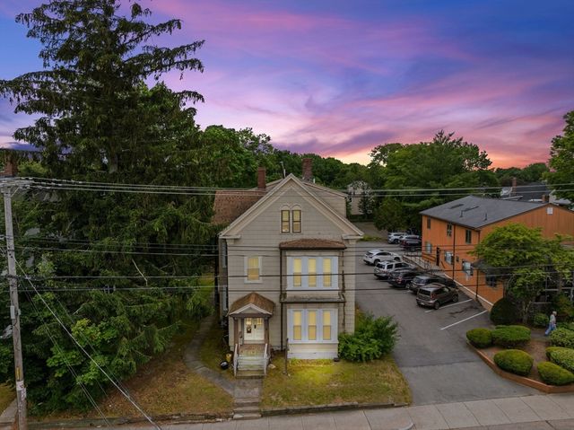 282 Belmont St, Brockton, MA 02301