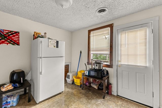 282 Belmont St, Brockton, MA 02301