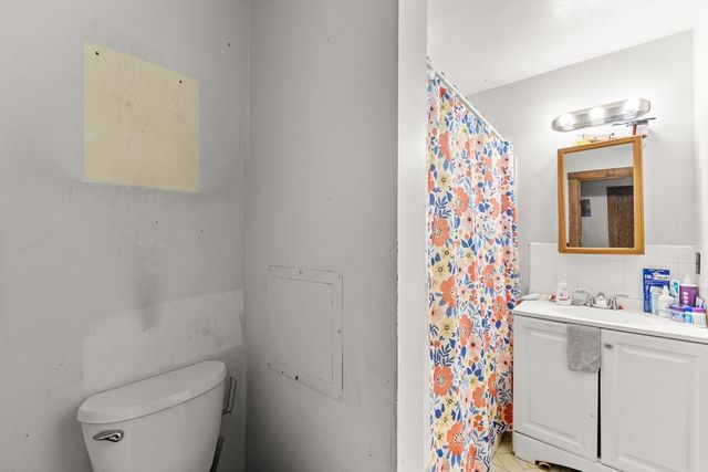 282 Belmont St, Brockton, MA 02301