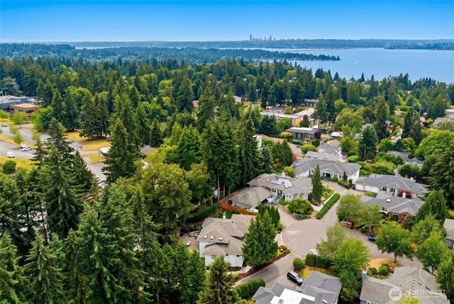 5906 111th Place NE, Kirkland, WA 98033