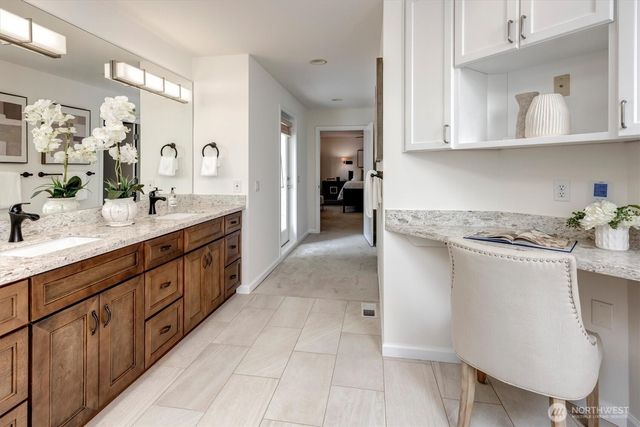 5906 111th Place NE, Kirkland, WA 98033
