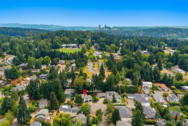 5906 111th Place NE, Kirkland, WA 98033