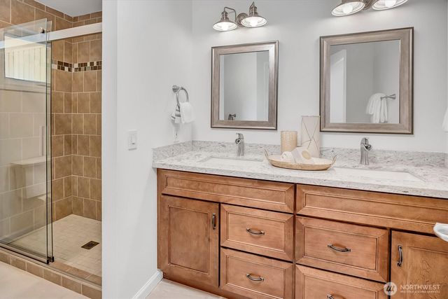 5906 111th Place NE, Kirkland, WA 98033