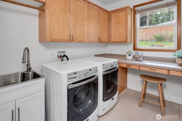 5906 111th Place NE, Kirkland, WA 98033