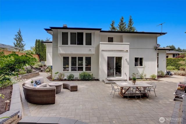 5906 111th Place NE, Kirkland, WA 98033