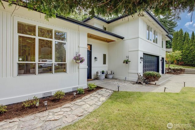 5906 111th Place NE, Kirkland, WA 98033