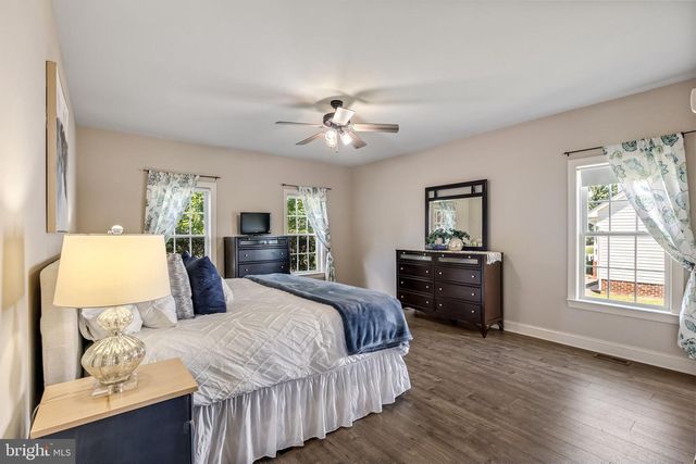 410 ROPER DR, Bowling Green, VA 22427
