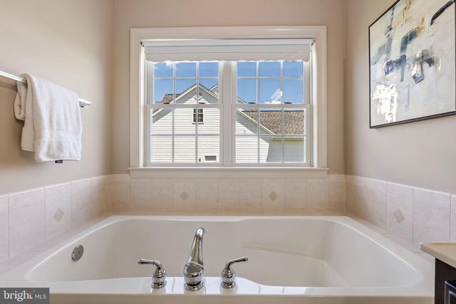410 ROPER DR, Bowling Green, VA 22427