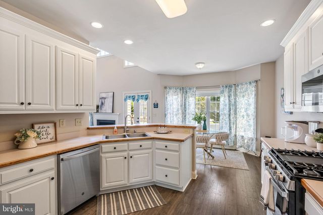 410 ROPER DR, Bowling Green, VA 22427