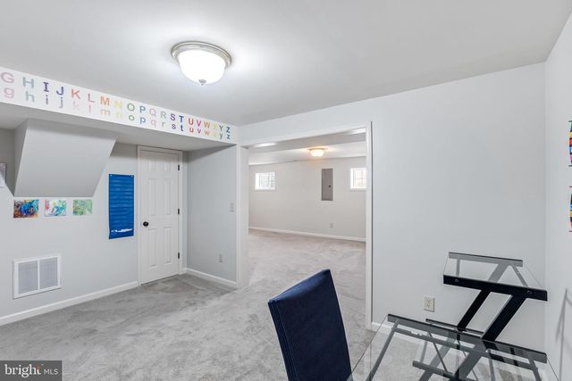 410 ROPER DR, Bowling Green, VA 22427