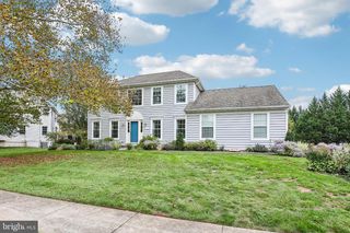 16 ARGYLE LN #, Oaks, PA 19456