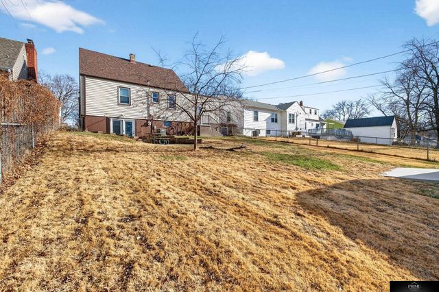 3842 N 65 Avenue, Omaha, NE 68104