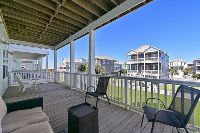 3827 Neptune, Galveston, TX 77554